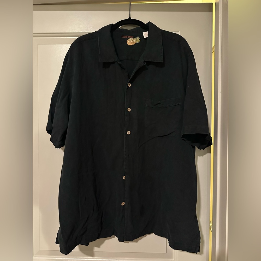 Carribean Men's XL Silk/ Cotton Button Down with Gold Pineapple Design